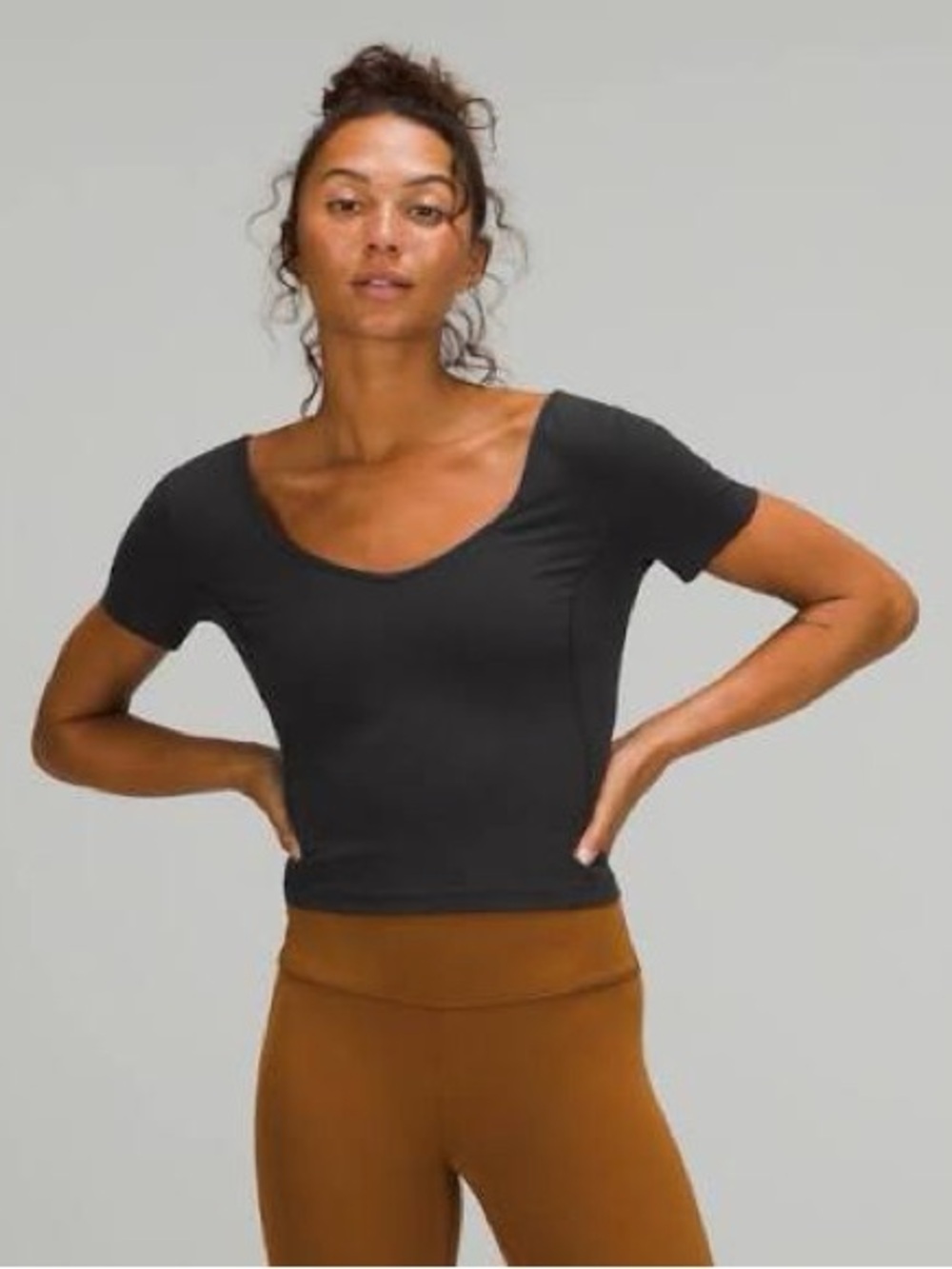 lululemonb align crop tee